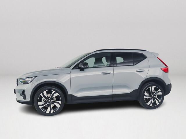 Volvo XC40 B4 Plus Dark | Panoramadak | 360° camera | Harman Kardon | Stoel- en stuurverwarming | Trekhaak