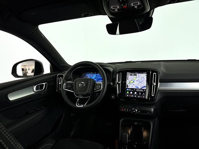 Volvo XC40 B4 Plus Dark | Panoramadak | 360° camera | Harman Kardon | Stoel- en stuurverwarming | Trekhaak
