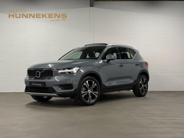 Volvo XC40 1.5 T4 Recharge Inscription Expression Open dak | Stuur-/Stoelverwarming | Achteruitrij camera | Cruise control | Keyless | 19" wielen
