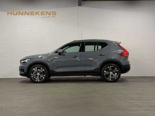 Volvo XC40 1.5 T4 Recharge Inscription Expression Open dak | Stuur-/Stoelverwarming | Achteruitrij camera | Cruise control | Keyless | 19" wielen
