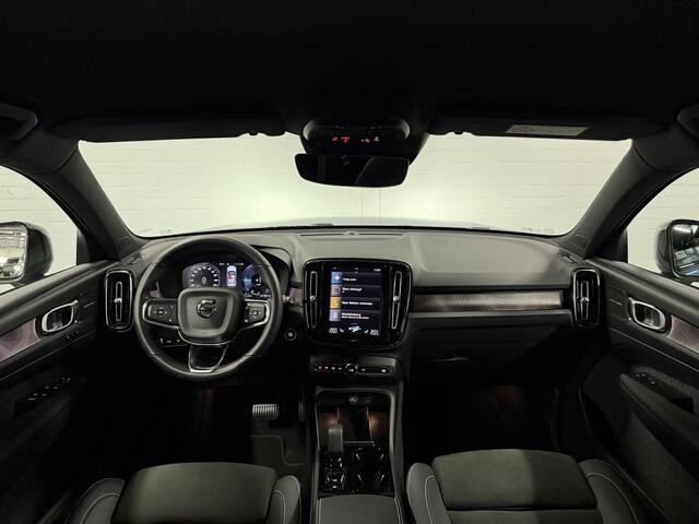 Volvo XC40 1.5 T5 Plug-in hybrid Plus Dark Trekhaak | Adapt. Cruise | Harman/Kardon | 360 graden camera | Stuur-/Stoelverwarming | Memory | Elektrische kofferklep