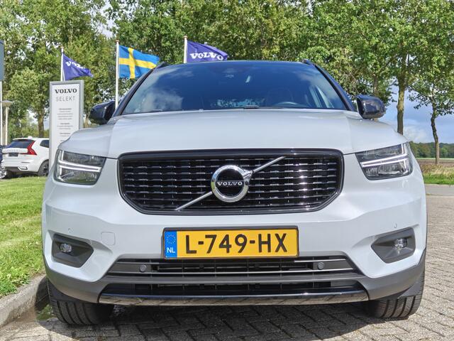 Volvo XC40 T3 163PK R-Design | BLIS | Camera Achter | PDC V+A | Trekhaak | ACC | Carplay |