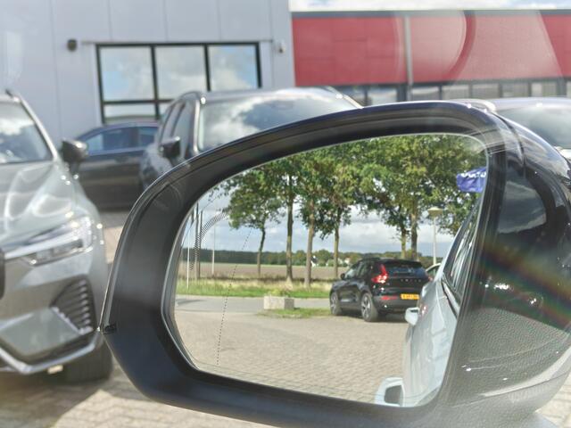 Volvo XC40 T3 163PK R-Design | BLIS | Camera Achter | PDC V+A | Trekhaak | ACC | Carplay |