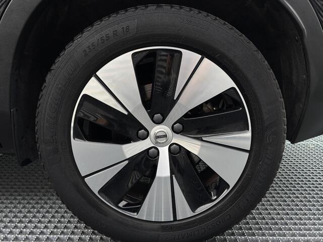 Volvo XC40 1.5 T5 Recharge Inscription Automaat, Verwarmde stoelen + stuur, Parkeer camera, Harman-Kardon Premium audio, Electrisch verstelbare stoelentrekhaak semi electrisch, ACC, Blis