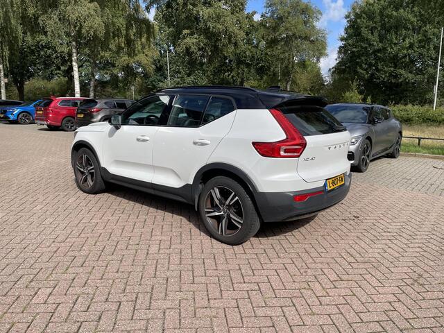 Volvo XC40 1.5 T3 R-Design Automaat | Lounge-pack | Panoramadak | Navigatie | Harman/Kardon | Half-leder | Trekhaak