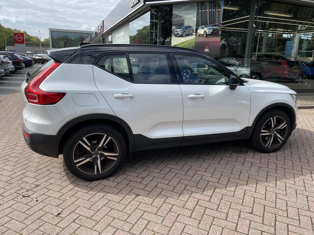 Volvo XC40 1.5 T3 R-Design Automaat | Lounge-pack | Panoramadak | Navigatie | Harman/Kardon | Half-leder | Trekhaak