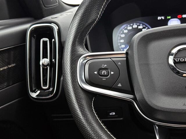 Volvo XC40 1.5 T3 R-Design | Panorama dak | Trekhaak |