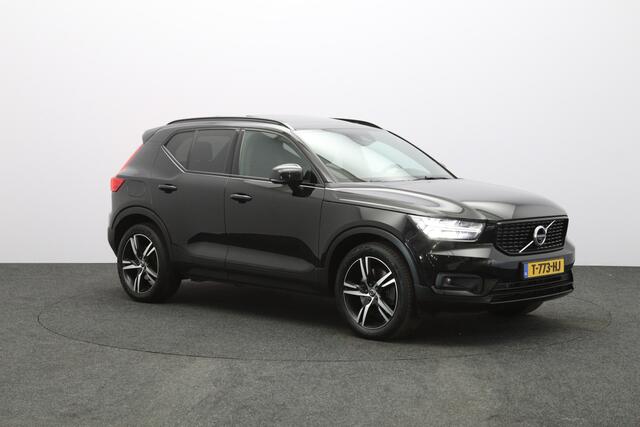 Volvo XC40 1.5 T5 262 PK Recharge R-Design PHEV, Trekhaak, Panoramadak, H/K Sound, Keyless, Adap. Cruise Control