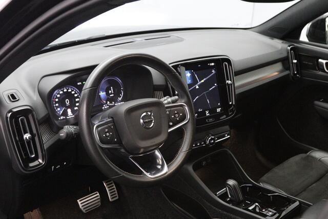Volvo XC40 1.5 T5 262 PK Recharge R-Design PHEV, Trekhaak, Panoramadak, H/K Sound, Keyless, Adap. Cruise Control