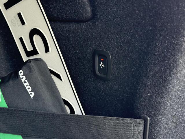 Volvo XC40 T5 Recharge Inscription | Trekhaak | Keyless | Bliss | Elektrische stoelen |