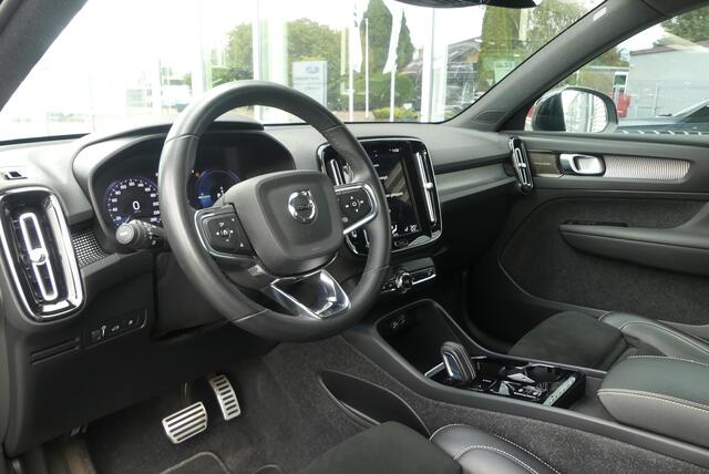 Volvo XC40 1.5 T4 Recharge R-Design ELEKT. TREKHAAK, STOELVERWARMING, LEER/ALCANTARA, ADAPT. CRUISE, CLIMA, NAVI, CAMERA, PDC V&A, APPLE CARPLAY/ANDROID AUTO, KEYLESS, HARMAN/KARDON, ELEKT. ACHTERKLEP, 131.273KM
