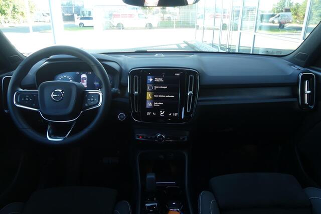 Volvo XC40 1.5 T4 Plug-in hybrid Plus Bright WINTER PACK, MEMORY, ADAPT. CRUISE, CLIMA, NAVI, CAMERA, PDC V&A, APPLE CARPLAY/ANDROID AUTO, BLIS, KEYLESS, HARMAN KARDON, ELEKT. ACHTERKLEP, ELEKT. STOELEN, 13.716KM