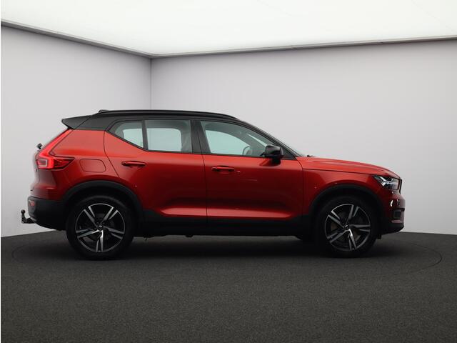 Volvo XC40 T4 Recharge R-Design / Trekhaak / Leder / Stoel+stuur+achterbankverwarming