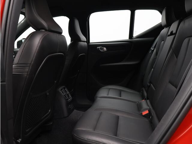 Volvo XC40 T4 Recharge R-Design / Trekhaak / Leder / Stoel+stuur+achterbankverwarming