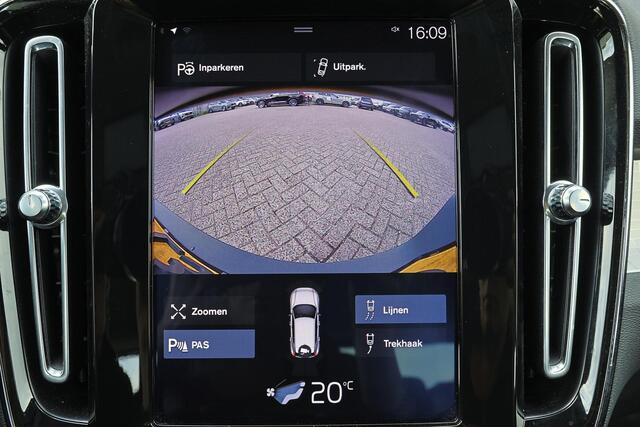 Volvo XC40 T4 Momentum - Parkeercamera achter - Parkeersensoren voor & achter - Cruise control - Inklapbare trekhaak - 18' LMV