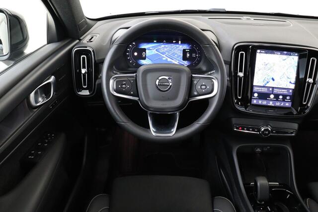Volvo XC40 RECHARGE TWIN ULTIMATE 78 kWh *VOL!* -PANO.DAK|HARMAN/KARDON|NUBUCK|360°CAMERA|BLIS|PRIVACY.GLAS|TREKHAAK|20"ALL.SEASON||FACELIFT|SoH:95%