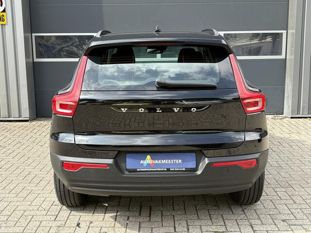 Volvo XC40 1.5 T2 Momentum Core Automaat | Navi | Camera | LED | Carplay/Android | DAB | Interesse? Bel of App naar: 06 30 51 05 90