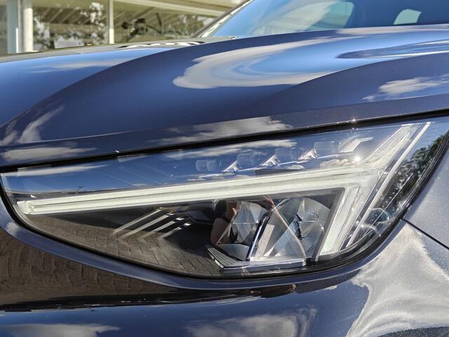 Volvo XC40 B4 198PK Plus Dark | BIIS | Trekhaak | H&K | Camera Achter | PDC V+A | ACC |