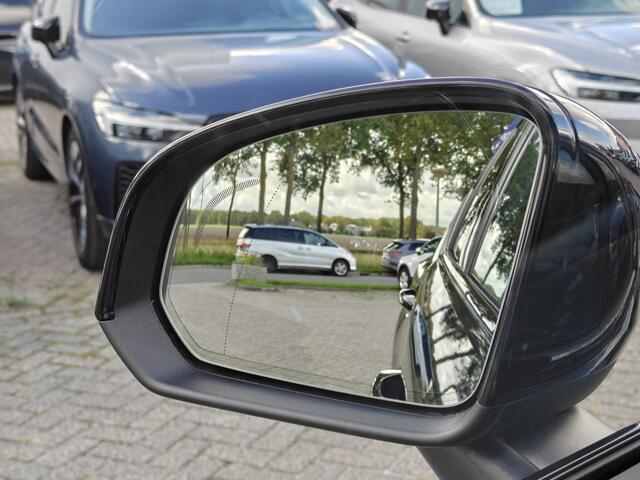 Volvo XC40 B4 198PK Plus Dark | BIIS | Trekhaak | H&K | Camera Achter | PDC V+A | ACC |
