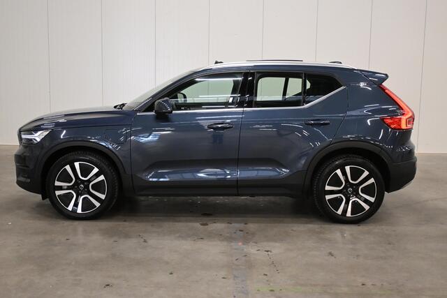 Volvo XC40 1.5 T5 Recharge Inscription | WEGKLAPBARE TREKHAAK | SCHUIF/KANTELDAK | HARMAN/KARDON | NAVI | CRUISE CONTROL | CLIMATE CONTROL | ALL-SEASONBANDEN | PDC
