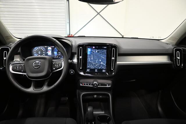 Volvo XC40 1.5 T5 Recharge Inscription | WEGKLAPBARE TREKHAAK | SCHUIF/KANTELDAK | HARMAN/KARDON | NAVI | CRUISE CONTROL | CLIMATE CONTROL | ALL-SEASONBANDEN | PDC