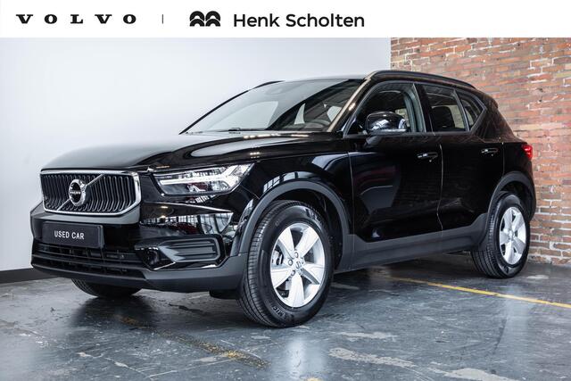Volvo XC40 T2 Momentum Core | Semi-Electrische Wegklapbare Trekhaak | Navigatie | Parkeercamera | Verwarmbare voorstoelen | Verwarmbaar stuurwiel | Park assist voor en achter | Apple CarPlay & Android Auto | Volvo on Call | Dealeronderhouden |