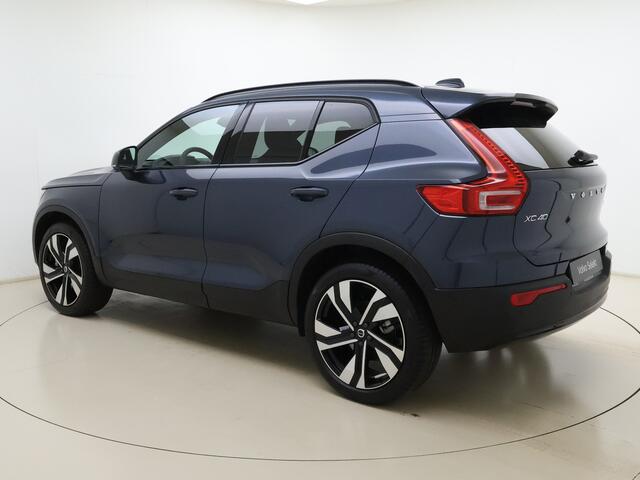 Volvo XC40 B4 211pk Plus Dark / 20'' / Panoramadak / 360 Camera / Pixel Koplampen / Trekhaak / Getint glas / Elektr. Stoelen / Harman&Kardon Audio /