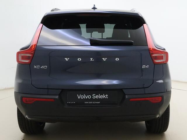 Volvo XC40 B4 211pk Plus Dark / 20'' / Panoramadak / 360 Camera / Pixel Koplampen / Trekhaak / Getint glas / Elektr. Stoelen / Harman&Kardon Audio /