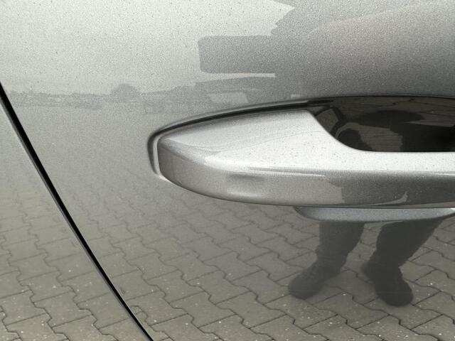 Volvo XC40 2.0 T4 AWD R-Design Pano|H&K|360|ACC