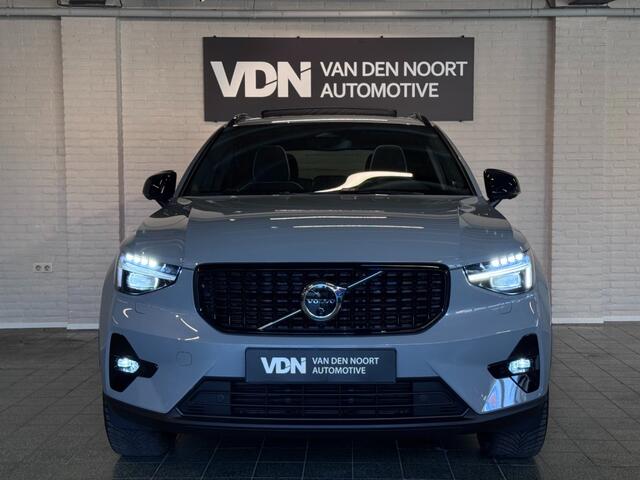 Volvo XC40 2.0 B4 Plus Dark 2WD Pano 360cam H/K Memory 19''