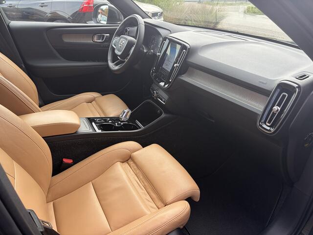 Volvo XC40 2.0 T4 Inscription AUTOMAAT | LEER | PANO | 19''