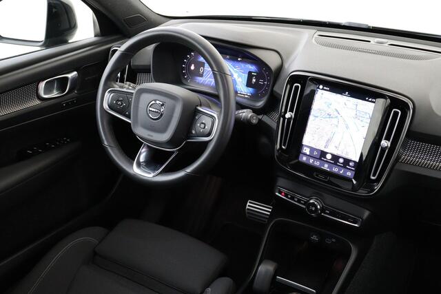 Volvo XC40 RECHARGE TWIN PRO PANO.DAK|HARMAN/KARDON|POWER-SEATS|360°CAM|TREKHAAK|19"WINTERBANDEN|SoH:92%