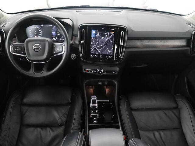 Volvo XC40 1.5 T4 Plug-in hybrid Ultimate Dark | SOH 87,6% | Panoramadak | Trekhaak | Leder | Stuur/stoel verwarming | Harman/kardon | Adaptive cruise | Camera |