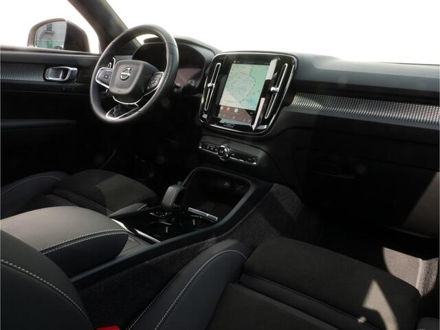 Volvo XC40 Recharge Pro SOH 92% Panoramadak/ Trekhaak/ Harman-Kardon/ Stoel-stuurverwarming/ 360 Camera/ Blindspot