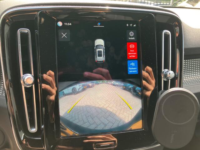 Volvo XC40 Recharge Core / Trekhaak / Camera / CarPlay / Sfeerverlichting / 20'' / Stoel+Stuurverwarming / DAB / Cruise Control