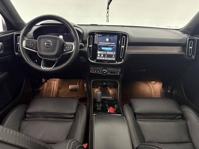Volvo XC40 Recharge P8 AWD R-Design 78 kWh | Snelladen | SOH 91% | Pano | 360° | Virtual | H/K | Trekhaak | Carplay | Stoel/Stuurverw. | NAP