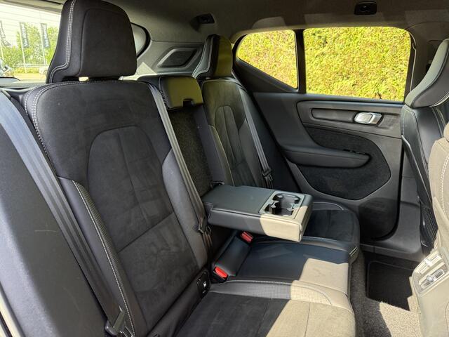 Volvo XC40 Recharge P8 AWD R-Design