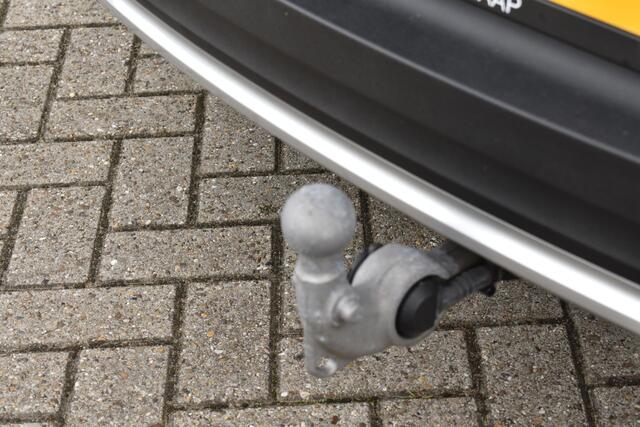 Volvo XC40 B3 163PK Essential | Trekhaak |