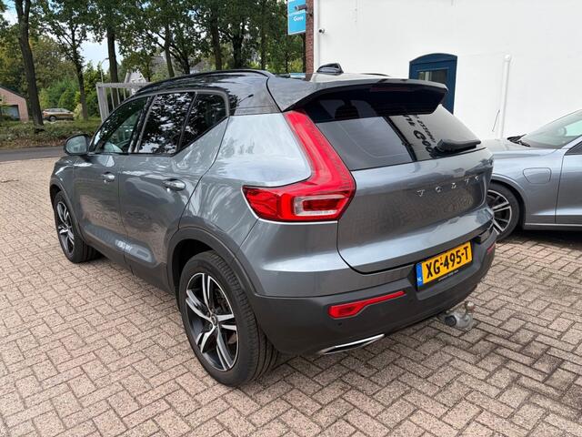 Volvo XC40 2.0 T4 R-Design