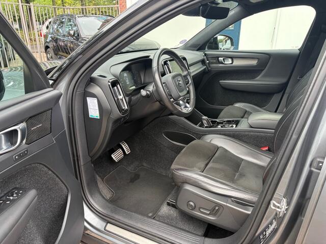 Volvo XC40 2.0 T4 R-Design