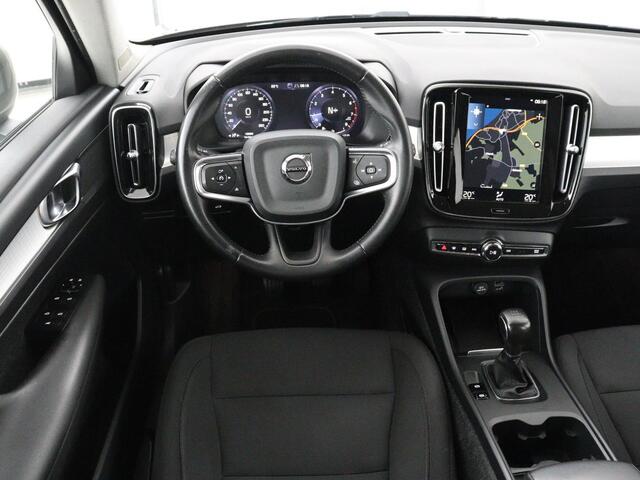 Volvo XC40 1.5 T2 Business Pro | 1e eigenaar | Trekhaak | Carplay | Navigatie | Adaptive cruise | Side Assist | Full LED | Climate control | Keyless | Parkeerhulp | Bluetooth | 19'' lichtmetalen velgen