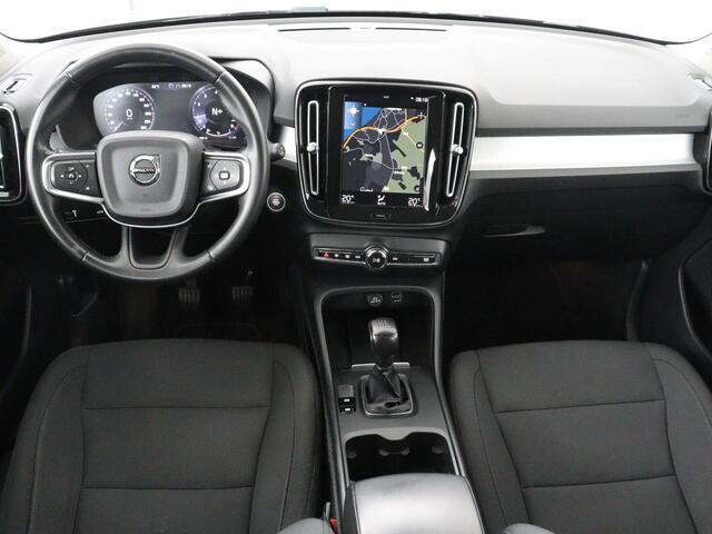 Volvo XC40 1.5 T2 Business Pro | 1e eigenaar | Trekhaak | Carplay | Navigatie | Adaptive cruise | Side Assist | Full LED | Climate control | Keyless | Parkeerhulp | Bluetooth | 19'' lichtmetalen velgen