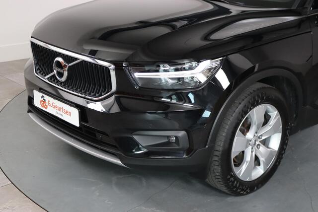 Volvo XC40 2.0 B4 Momentum Business Camera, Stoel/Stuurverwarming, Trekhaak, Cruise Control