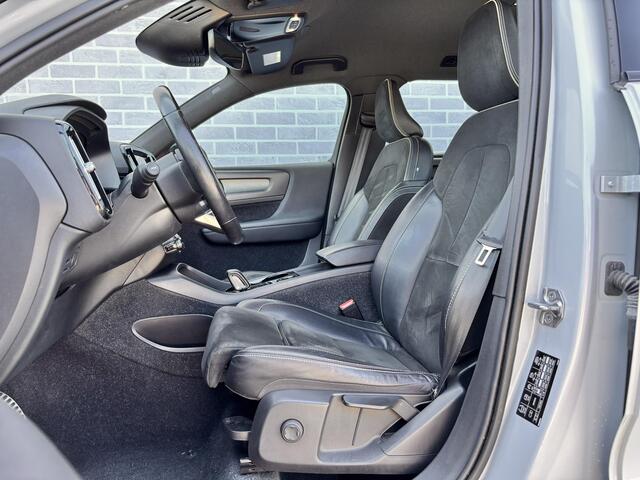 Volvo XC40 T5 Recharge R-Design | Plug-in Hybrid (PHEV) | Achteruitrijcamera | Parkeersensoren | Lederen Bekleding | BLIS | Keyless Entry | Elektrische Achterklep | Navigatie
