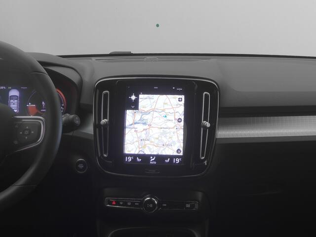 Volvo XC40 1.5 T4 Recharge Inscription | H&K | KEYLESS | CAMERA | STOELVERW.