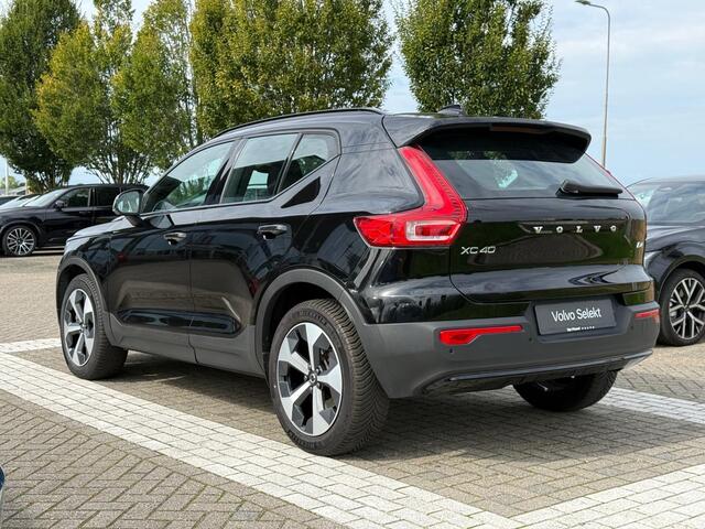 Volvo XC40 B4 Plus Dark | Trekhaak | Harman / Kardon | Power Seats | Climate Pack |