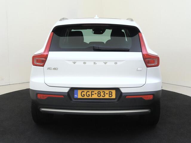 Volvo XC40 1.5 T5 Recharge Inscription | Panoramadak | 360Camera | SOH 88,92%