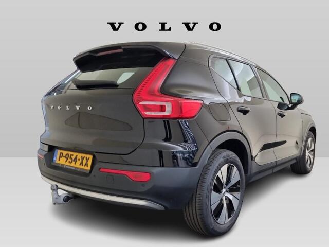 Volvo XC40 2.0 B3 Core | Cruise Control | Trekhaak | Stoel-/Stuurverwarming | Parkeercamera | DAB+ | Navigatie | Comfortstoelen |
