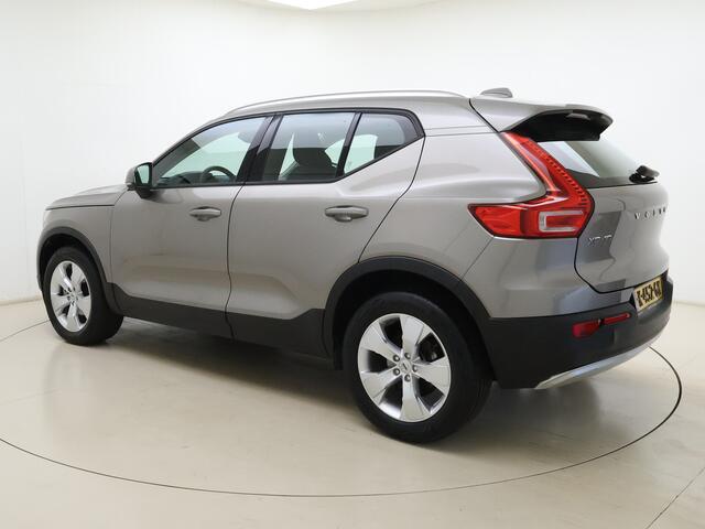 Volvo XC40 T2 130pk Automaat Business Pro / 30.000 km's ! / El. Trekhaak / ACC / BLIS / Keyless / 18'' / El. Achterklep / DAB / AppleCarplay / Lane Keeping Aid / Mistlampen /