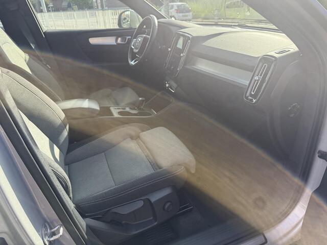 Volvo XC40 1.5 T4 Recharge Core Bright
